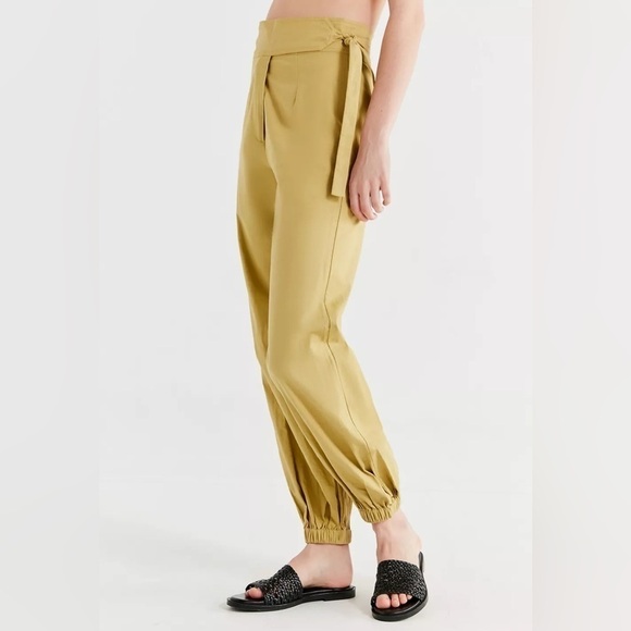 Urban Outfitters Christina Linen Tapered Wrap Pant - 4 - Picture 2 of 7